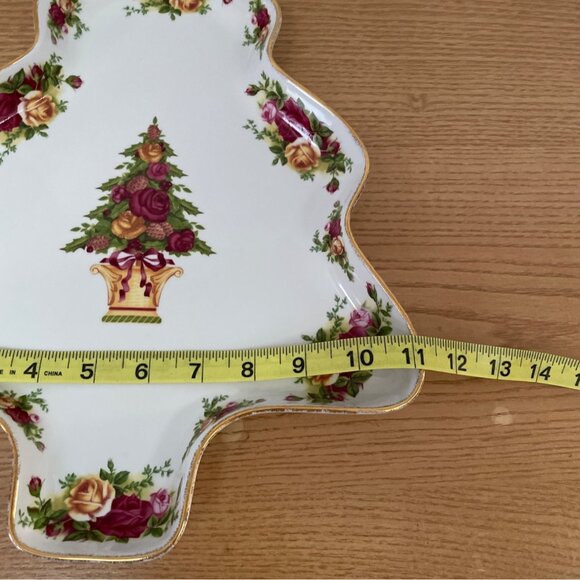 1962 Royal Albert Old Country Roses Christmas Tree Shaped Serving Dish Gold Trim - Picture 6 of 7